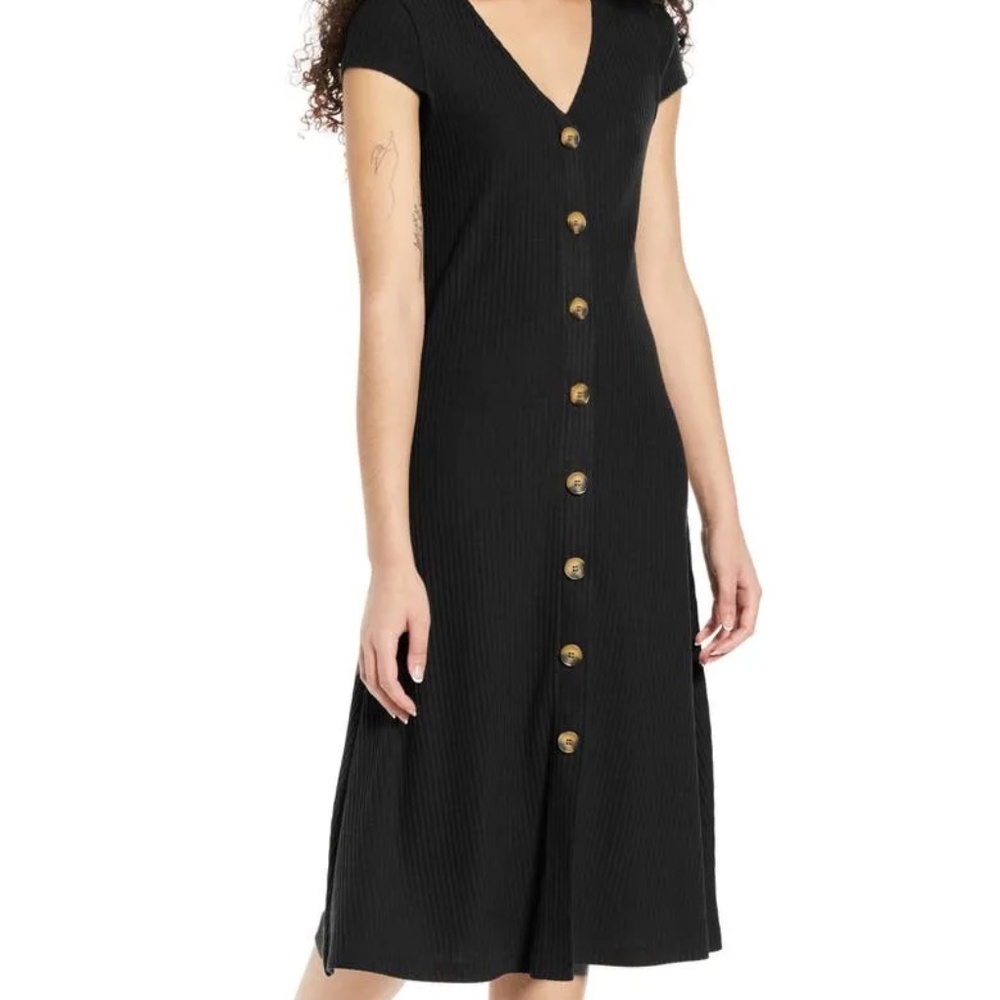 Nella Button Front Ribbed Midi Dress - Picture 2 of 9